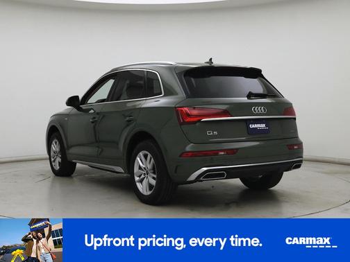 Green 2023 Audi Q5 S-Line Premium