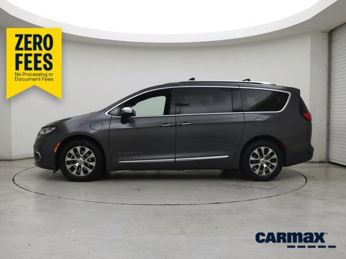 Gray 2023 Chrysler Pacifica Hybrid Pinnacle