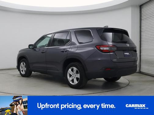 Gray 2023 Honda Pilot LX