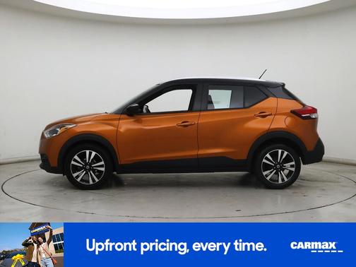 Orange 2019 Nissan Kicks SV
