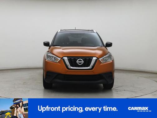 Orange 2019 Nissan Kicks SV