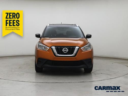 Orange 2019 Nissan Kicks SV