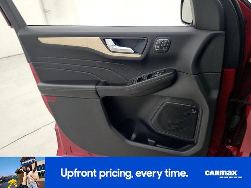 2021 Ford Escape Titanium