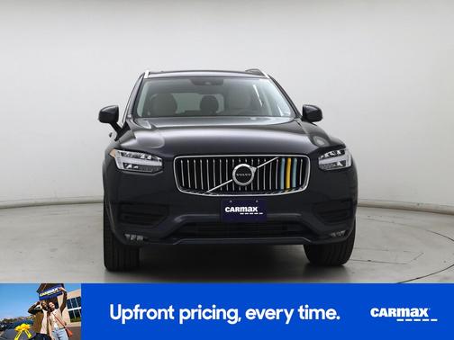 2022 Volvo XC90 T5 Momentum