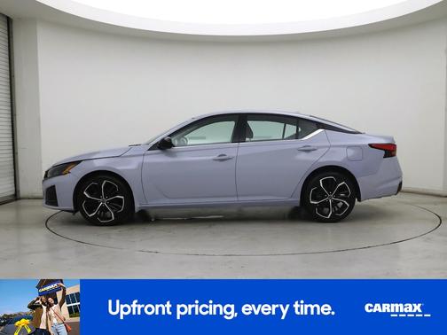 Gray 2023 Nissan Altima SR