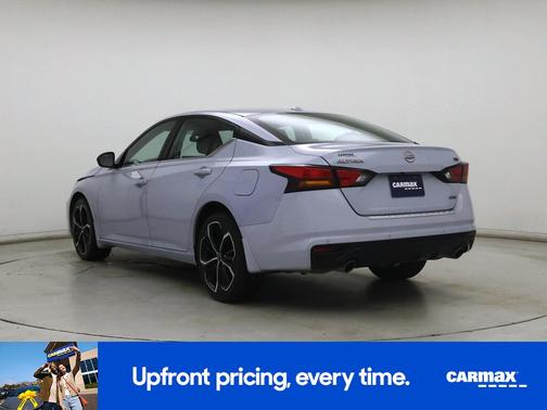 Gray 2023 Nissan Altima SR