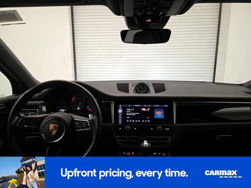 2022 Porsche Macan 