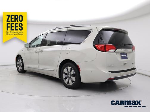 White 2017 Chrysler Pacifica Hybrid Platinum