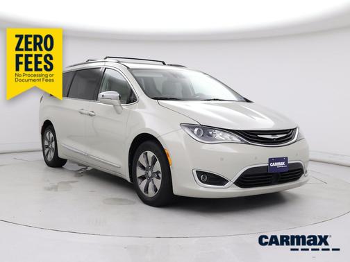 White 2017 Chrysler Pacifica Hybrid Platinum