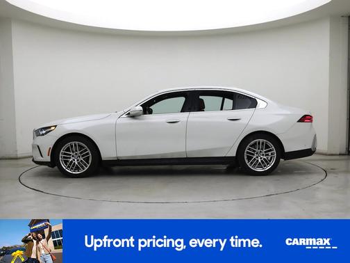 White 2024 BMW 530 I xDrive