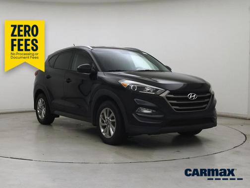 Black 2016 Hyundai TUCSON SE