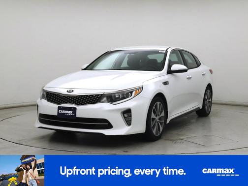 White 2018 Kia Optima S