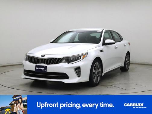 White 2018 Kia Optima S