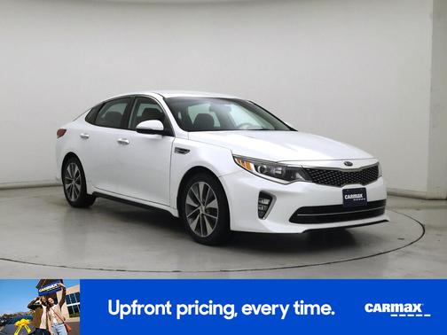 White 2018 Kia Optima S