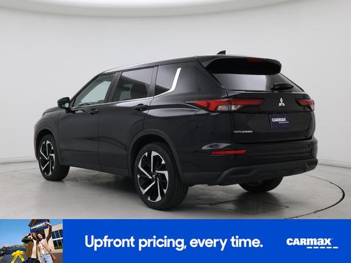 Black 2022 Mitsubishi Outlander ES