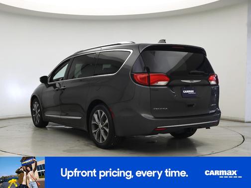 Gray 2017 Chrysler Pacifica Limited