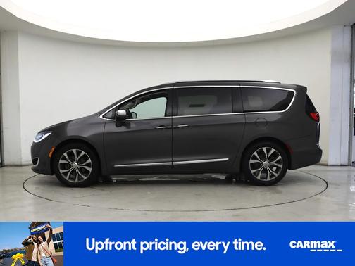 Gray 2017 Chrysler Pacifica Limited