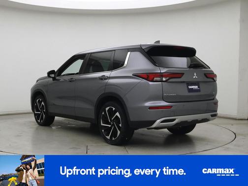 Silver 2022 Mitsubishi Outlander SE