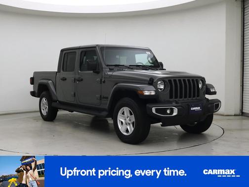 2022 Jeep Gladiator Sport