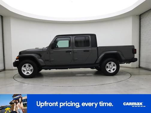 2022 Jeep Gladiator Sport