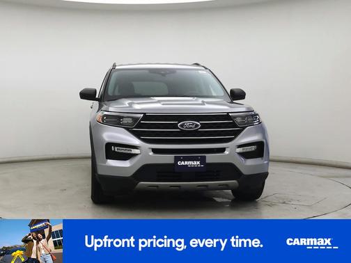 Silver 2022 Ford Explorer XLT