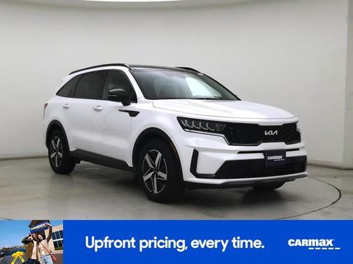 White 2023 Kia Sorento S