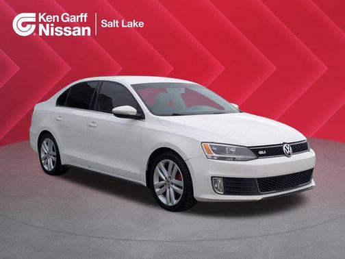 Candy White 2013 Volkswagen Jetta GLI