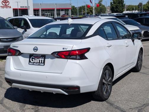 2021 Nissan Versa 1.6 SV