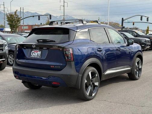 Deep Blue Pearl 2026 Nissan Kicks SR