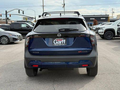 Deep Blue Pearl 2026 Nissan Kicks SR