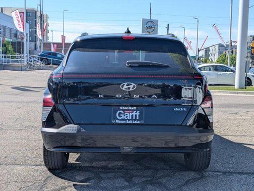 Abyss Black Pearl 2024 Hyundai KONA EV SEL