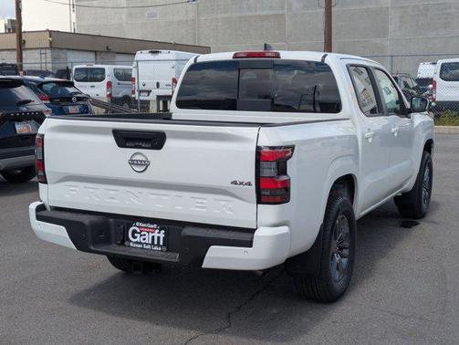 Glacier White 2026 Nissan Frontier SV