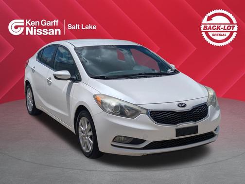 Snow White Pearl 2014 Kia Forte EX