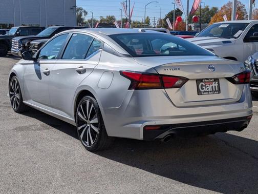 2021 Nissan Altima 2.5 SR