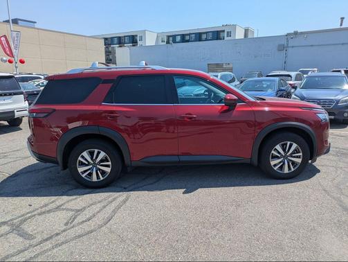 Scarlet Ember Tintcoat 2023 Nissan Pathfinder SL 4WD