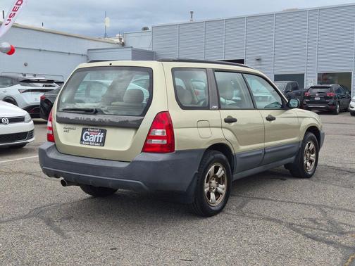 Sierra Gold Metallic/Textured Gray 2004 Subaru Forester 2.5 X