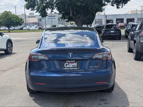 . 2021 Tesla Model 3 Long Range