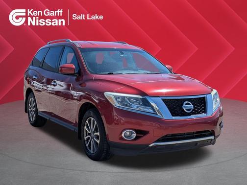 Cayenne Red Metallic 2016 Nissan Pathfinder SV