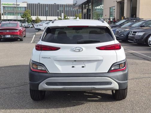 Lunar White 2022 Hyundai KONA SEL