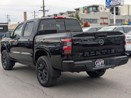 Super Black 2026 Nissan Frontier SV