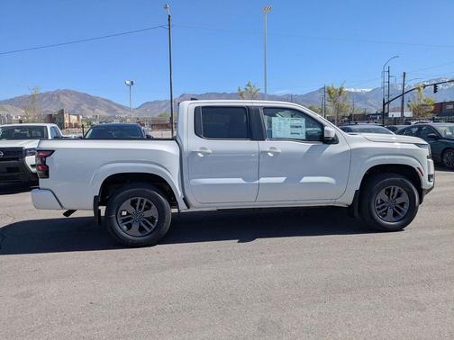 Glacier White 2026 Nissan Frontier SV
