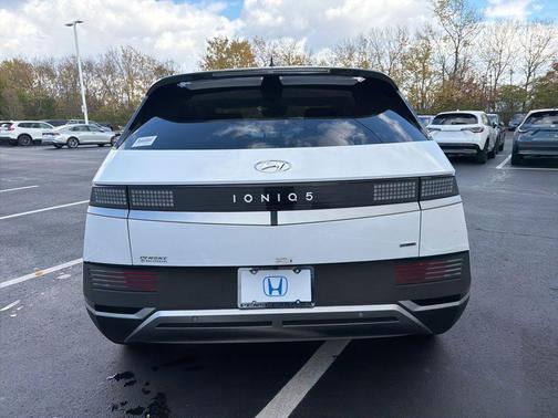 2024 Hyundai IONIQ 5 SEL
