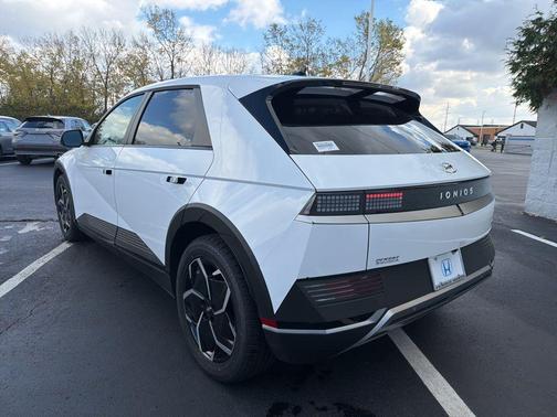 2024 Hyundai IONIQ 5 SEL