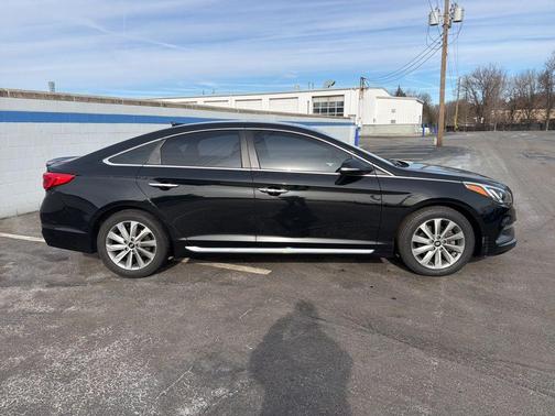 2016 Hyundai SONATA Sport