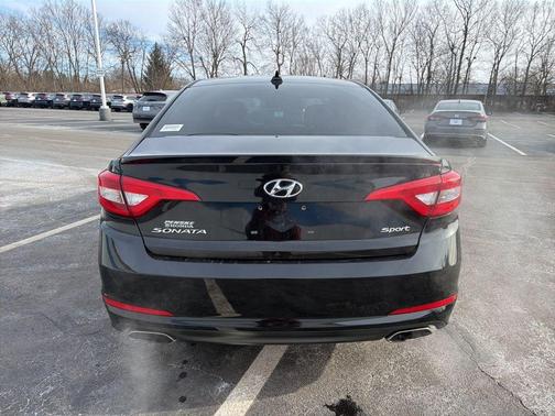 2016 Hyundai SONATA Sport