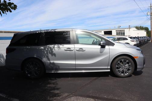 2025 Honda Odyssey Touring
