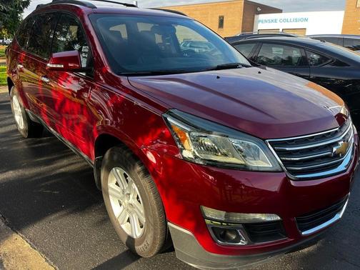 Crystal Red 2014 Chevrolet Traverse 2LT