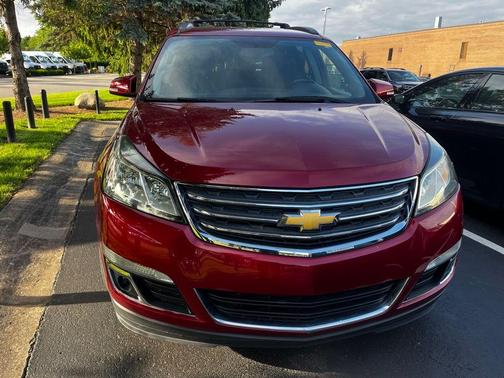 Crystal Red 2014 Chevrolet Traverse 2LT