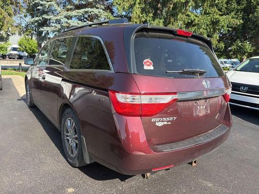 Dark Cherry Pearl 2013 Honda Odyssey EX-L