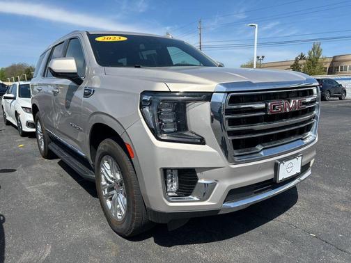 2023 GMC Yukon SLT